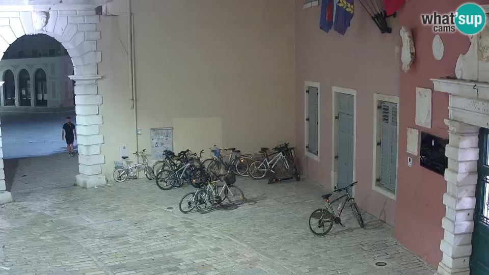 Live webcam: Balbi's Bow — City Gate, Balbi's Arch, entrance to old town